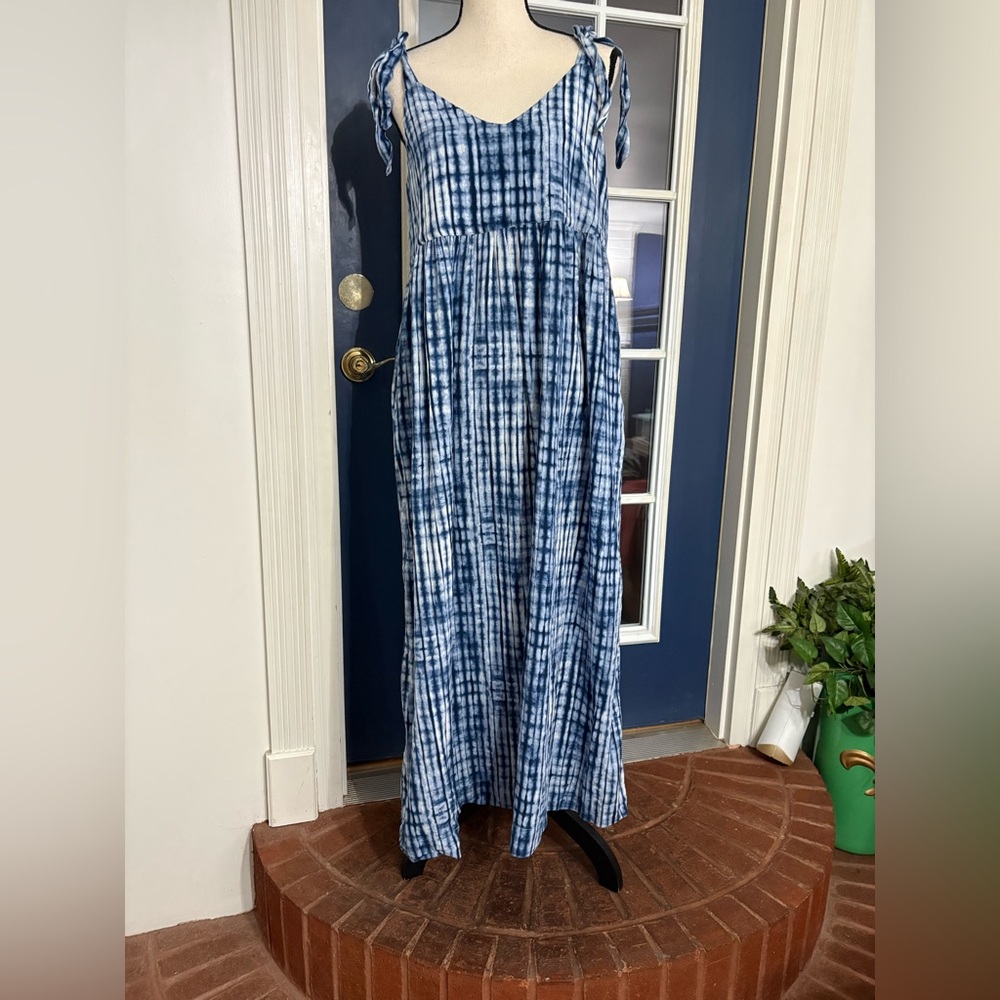 GAP Light Blue and Navy Maxi Tie-Dye Dress SIZE SMALL